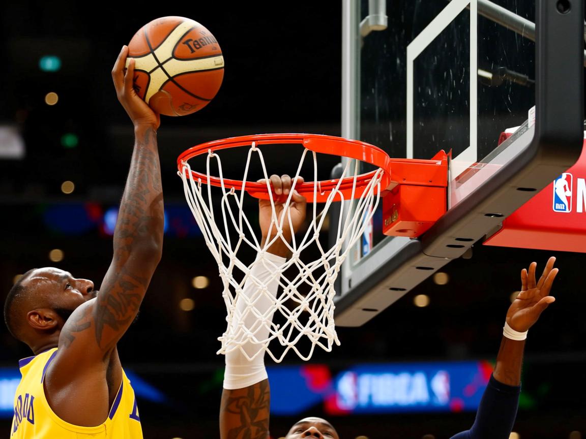 开云体育在线登入-勒沃库森快节奏控球切入禁区制造机会，勒沃库森首发  第3张